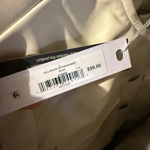 ⭐️Steve Madden Cream bomber Jacket - Picture 11 of 11